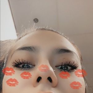 Meet your Posher, Damaris